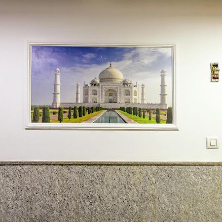The Bellwood Suites Near Igi Airport New Delhi Exterior foto